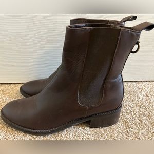 Cole Haan Leather Waterproof Boots with Nike Air. Size 9.5B